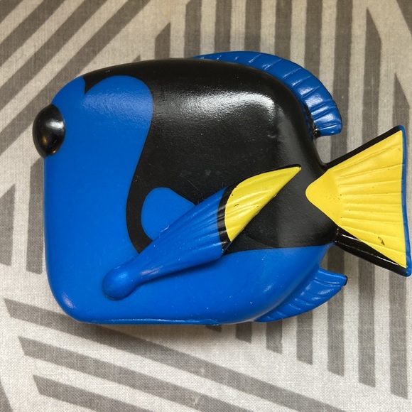 Dory Funko Pop from Finding Nemo - Picture 3 of 5